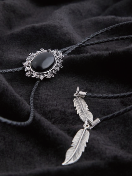 Hand Engraving Bolo Tie