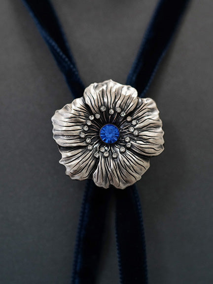 Artical Heart Flower Bolo Tie