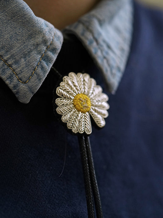 Artical Heart Daisy Bolo Tie