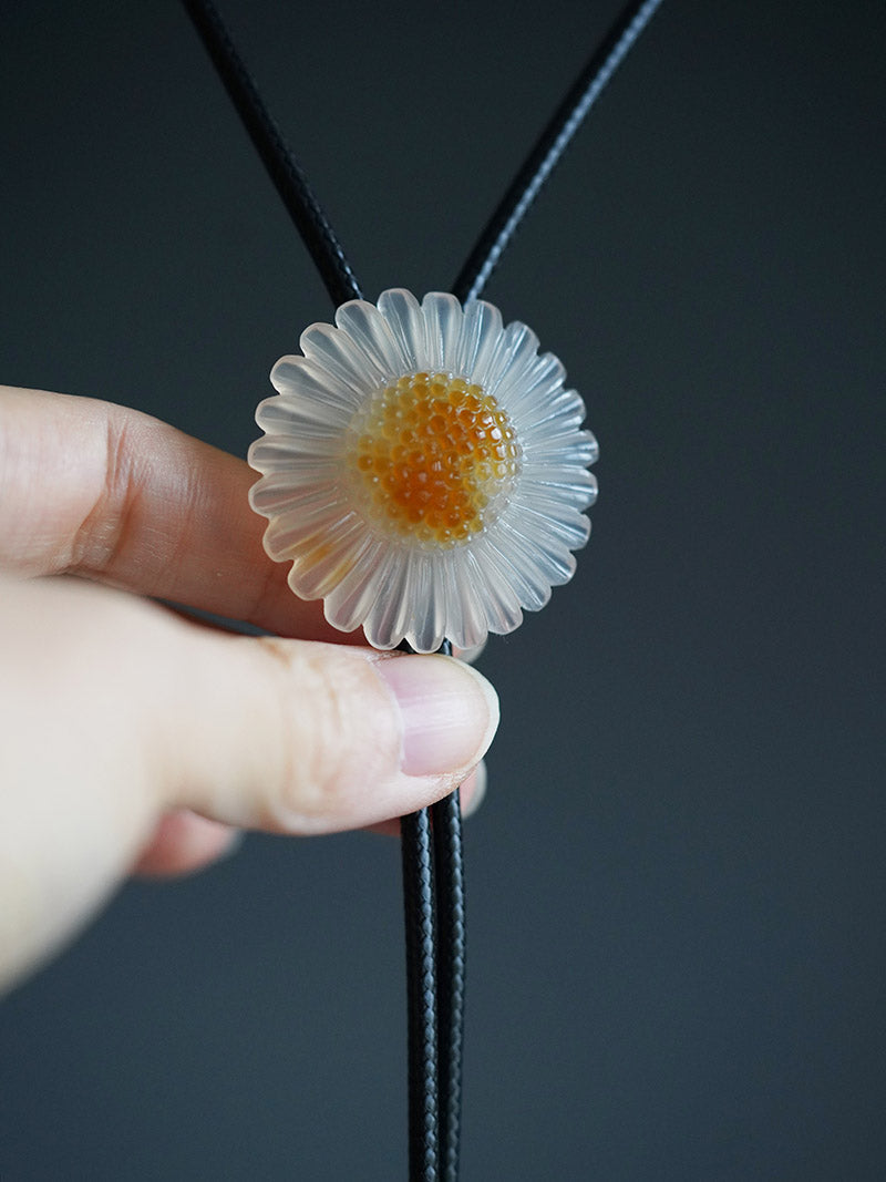 Artical Heart Daisy Bolo Tie