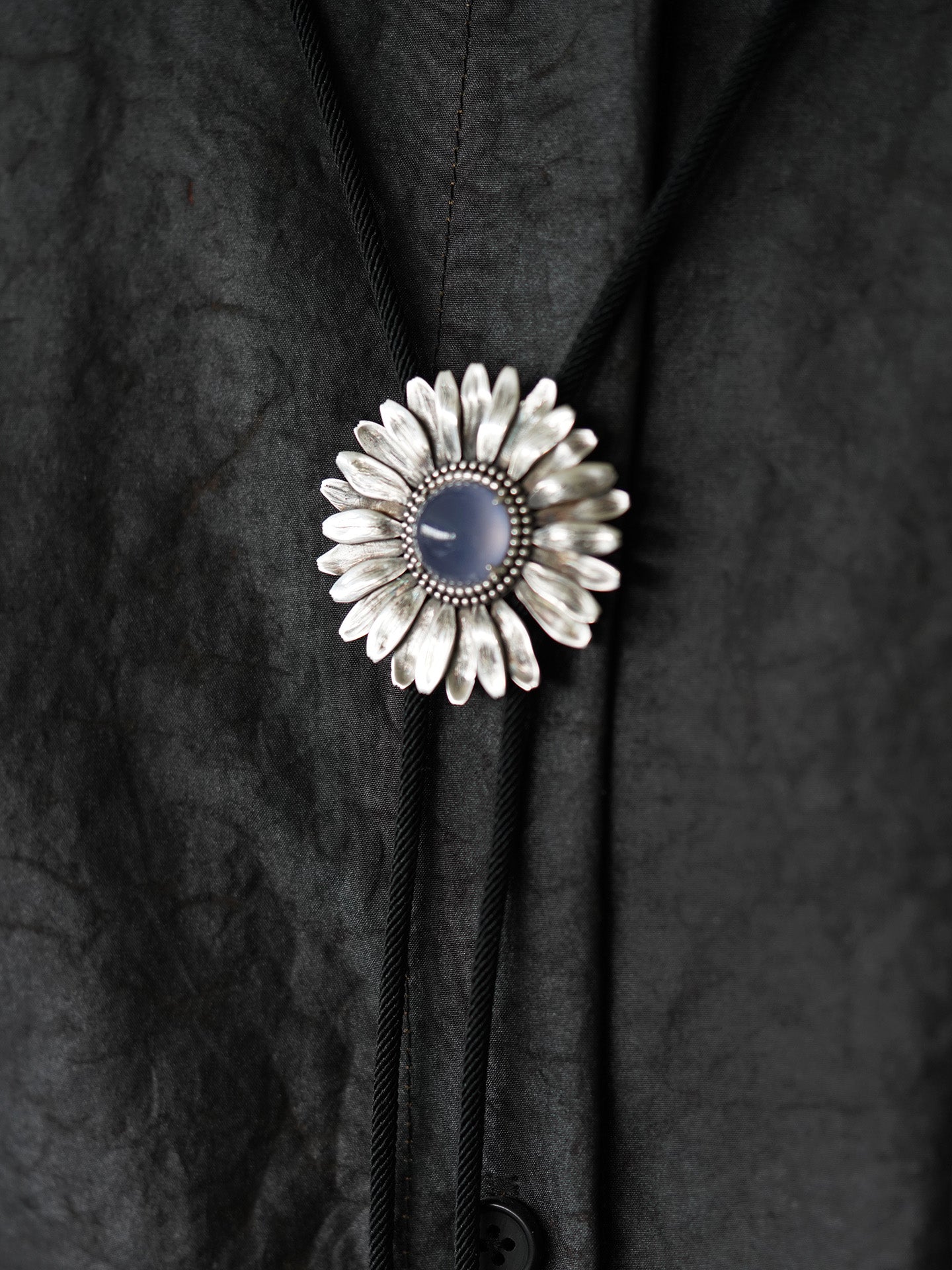 Artical Heart Daisy: Artisanal S999 Fine Silver Blue Agate Artifact Bolo Tie