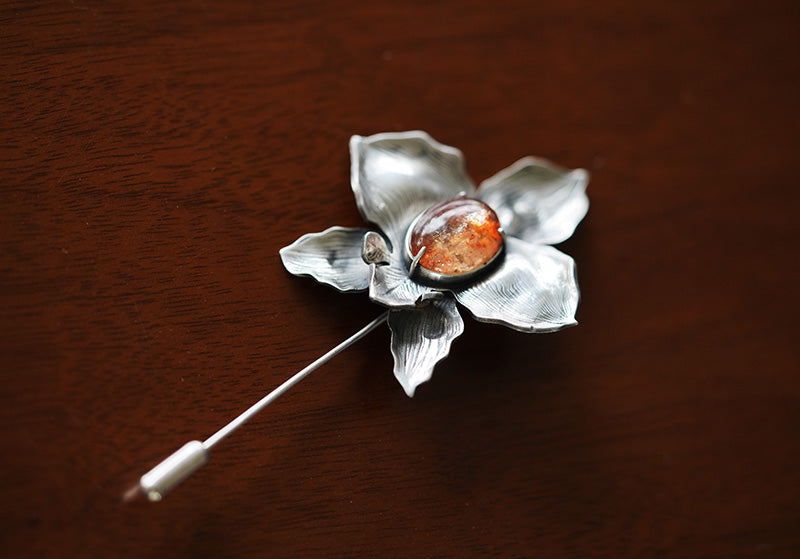 [OOAK] Hand-Sculpted Silver Orchid Brooch - The Solar Heart Sunstone