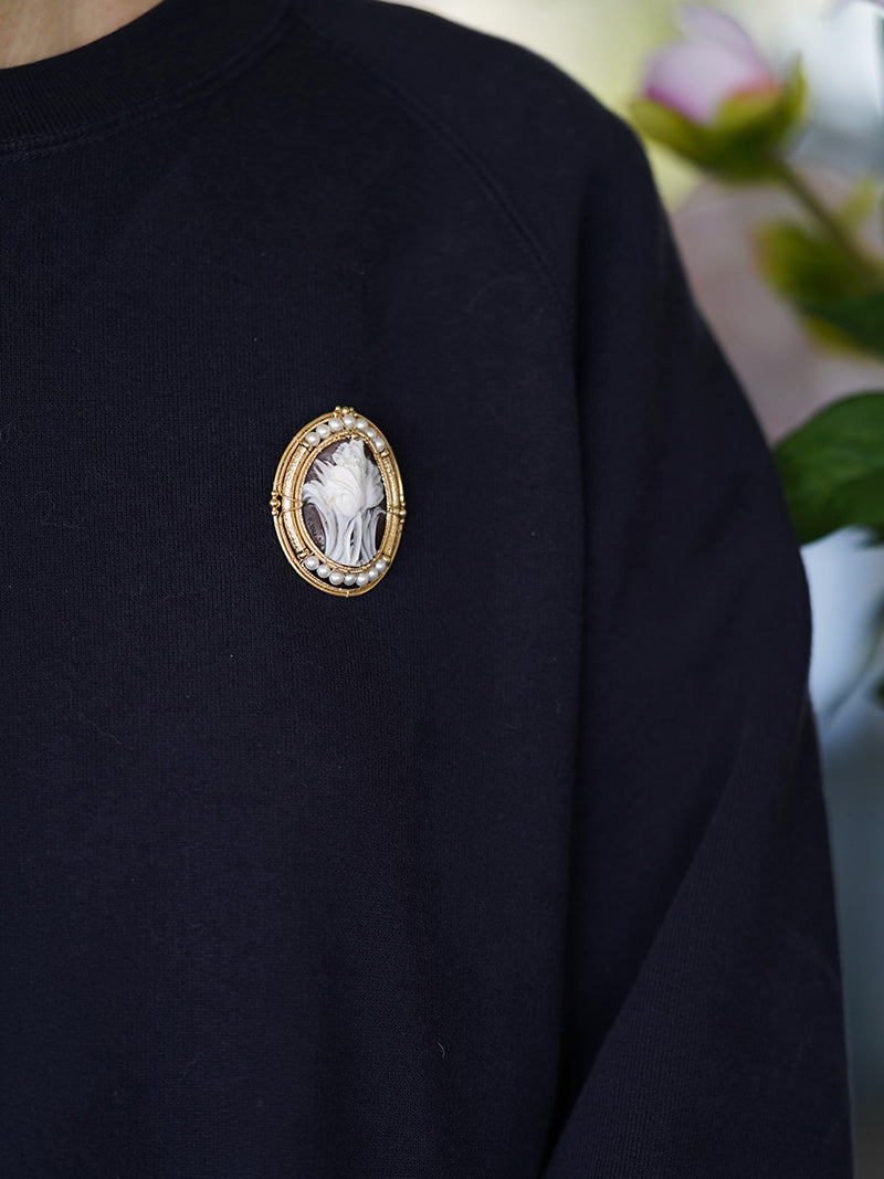 [OOAK] Italian Master Cameo Brooch - The Regal Tulip & Pearl-Crowned Garland