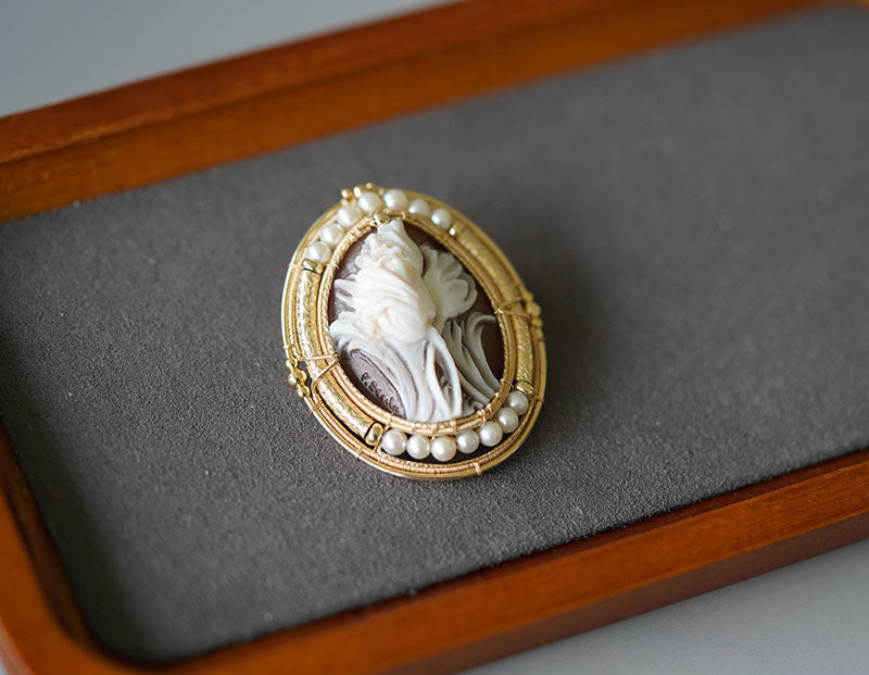[OOAK] Italian Master Cameo Brooch - The Regal Tulip & Pearl-Crowned Garland