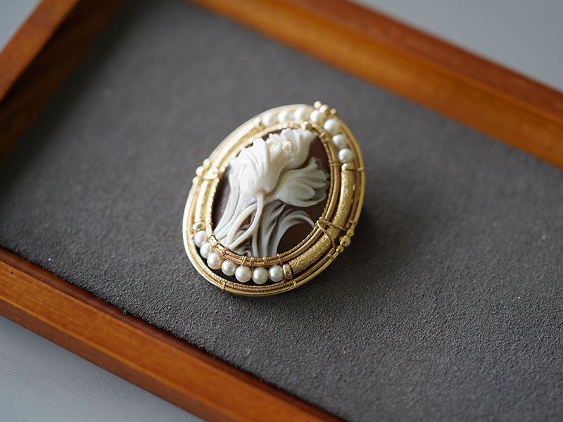 [OOAK] Italian Master Cameo Brooch - The Regal Tulip & Pearl-Crowned Garland
