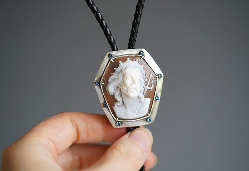 "Poseidon" Italian Master Cameo Bolo Tie - S999 Silver with Blue Gems