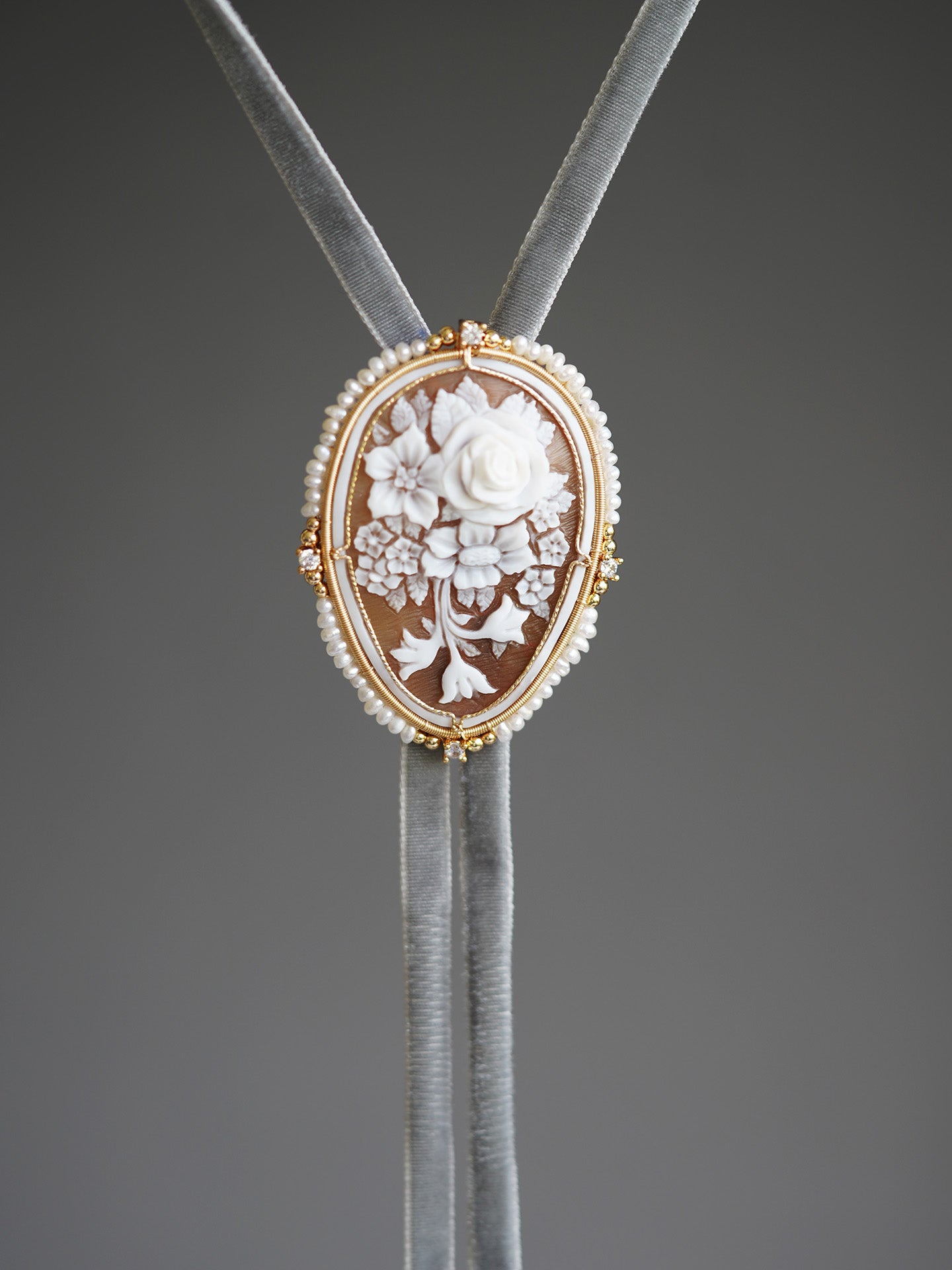 Cameo Bolo Tie