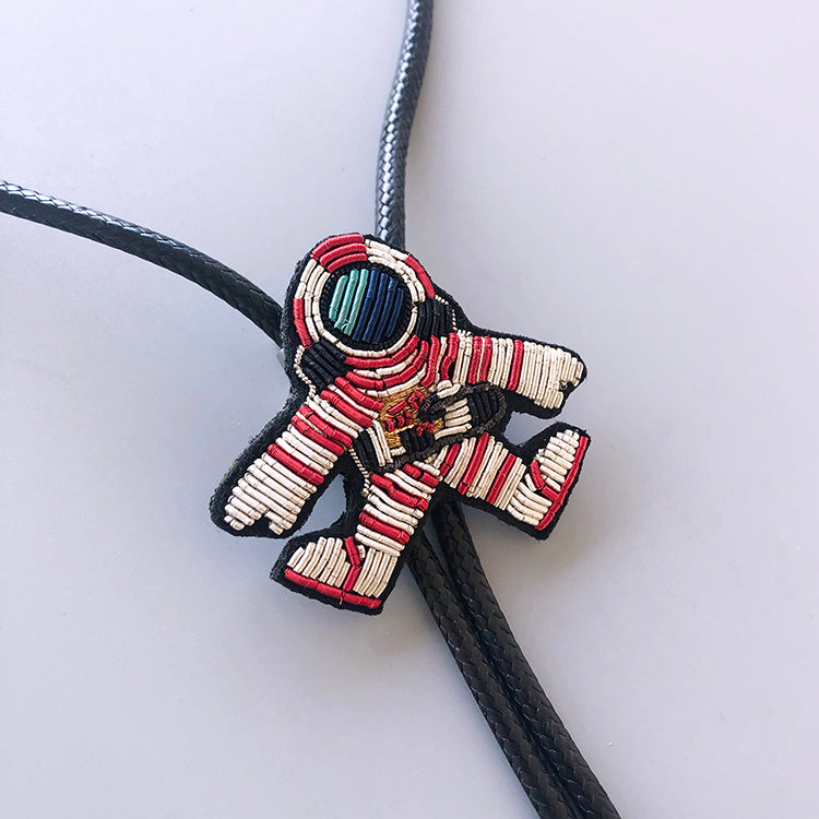 The Interstellar Drifter：Zardosi Hand-Embroidered Astronaut Bolo Tie