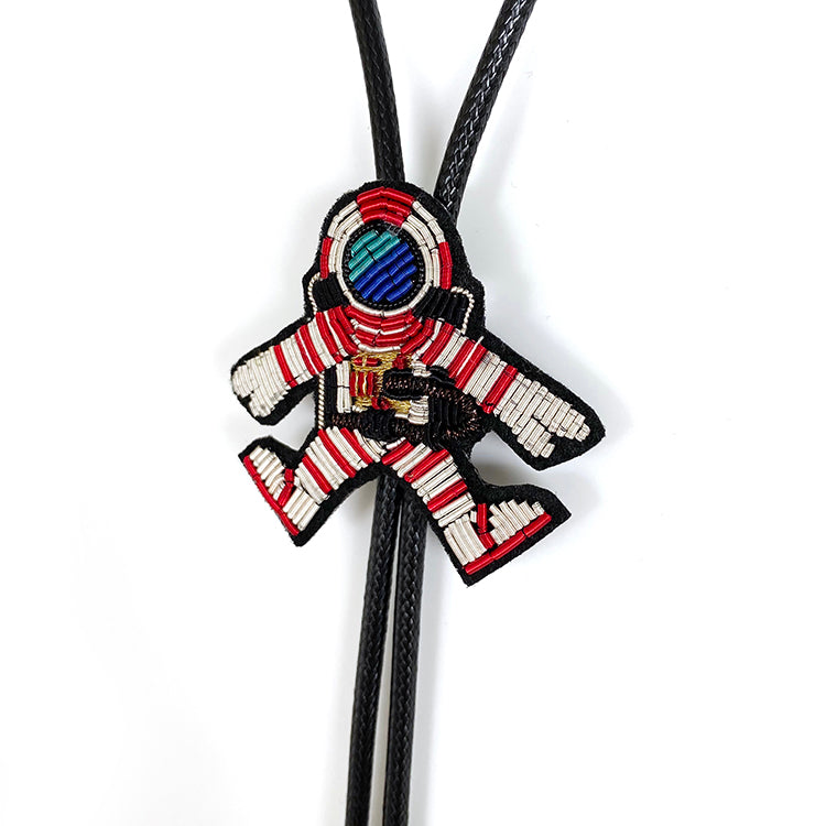 The Interstellar Drifter：Zardosi Hand-Embroidered Astronaut Bolo Tie