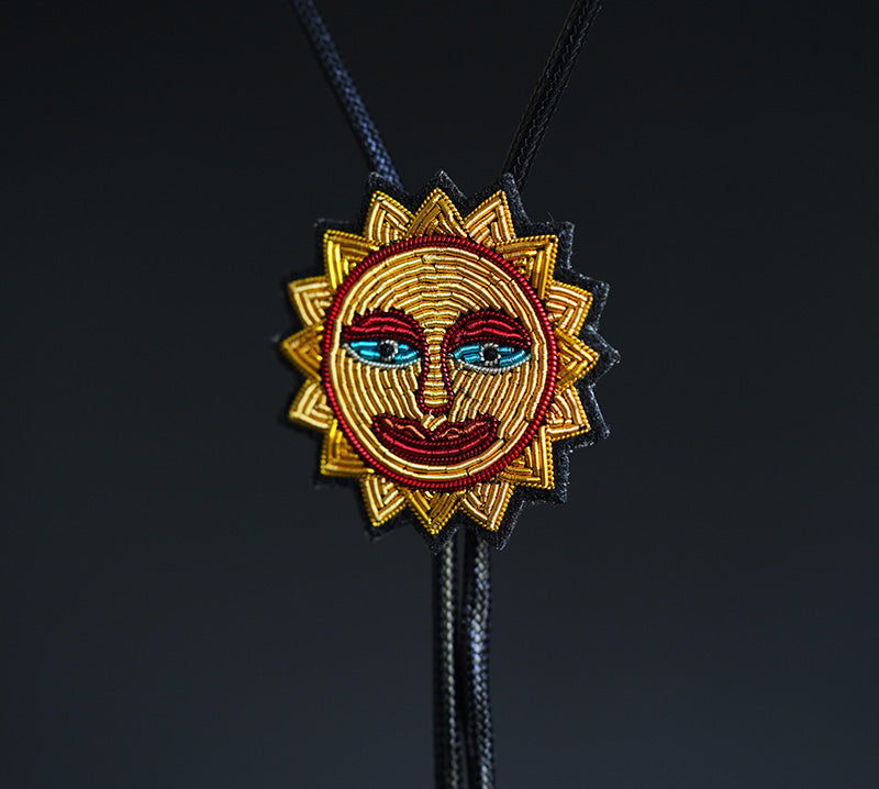 Hymn to the Sun：Zardosi Hand-Embroidered Mythological Solar Bolo Tie