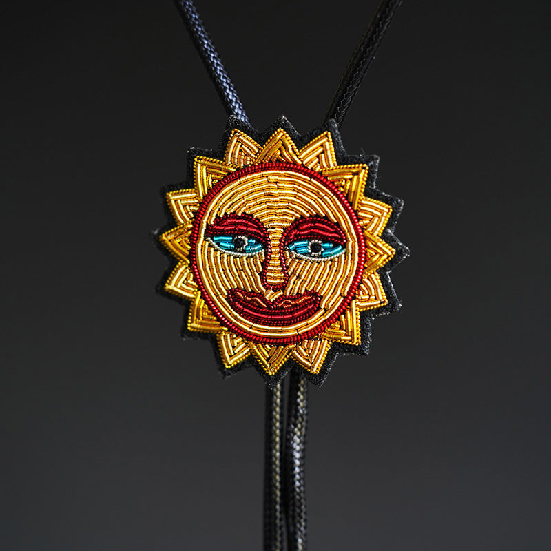 Hymn to the Sun：Zardosi Hand-Embroidered Mythological Solar Bolo Tie