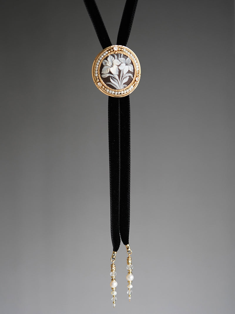 "Lily" Italian Cameo Bolo Tie - Handcrafted Shell Cameo Velvet Choker Necklace with Pearls