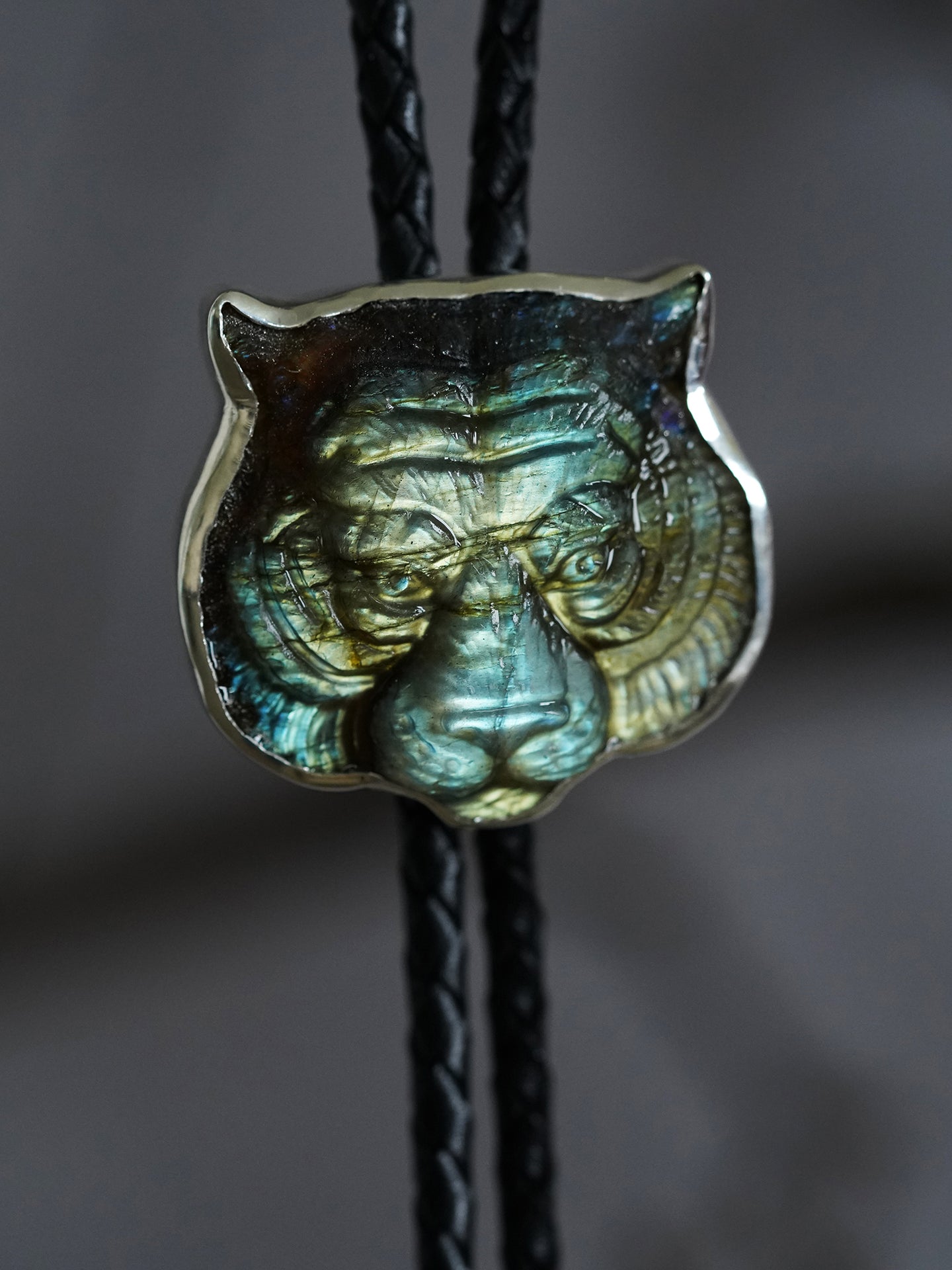 The Spectral Tiger · Hand-Carved Natural Labradorite & 925 Silver Bolo Tie