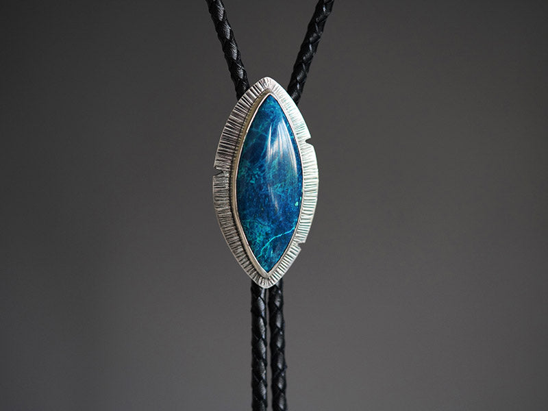 Artical Heart The Mountain Creek:Silver with Chrysocolla Bolo Tie
