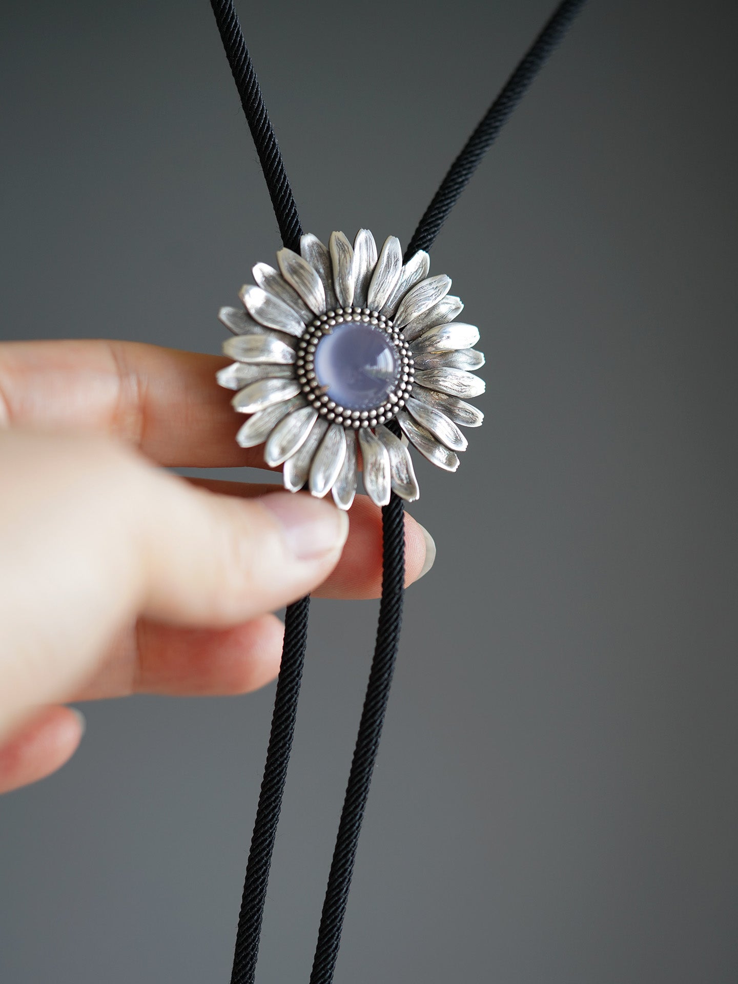 Artical Heart Daisy: Artisanal S999 Fine Silver Blue Agate Artifact Bolo Tie