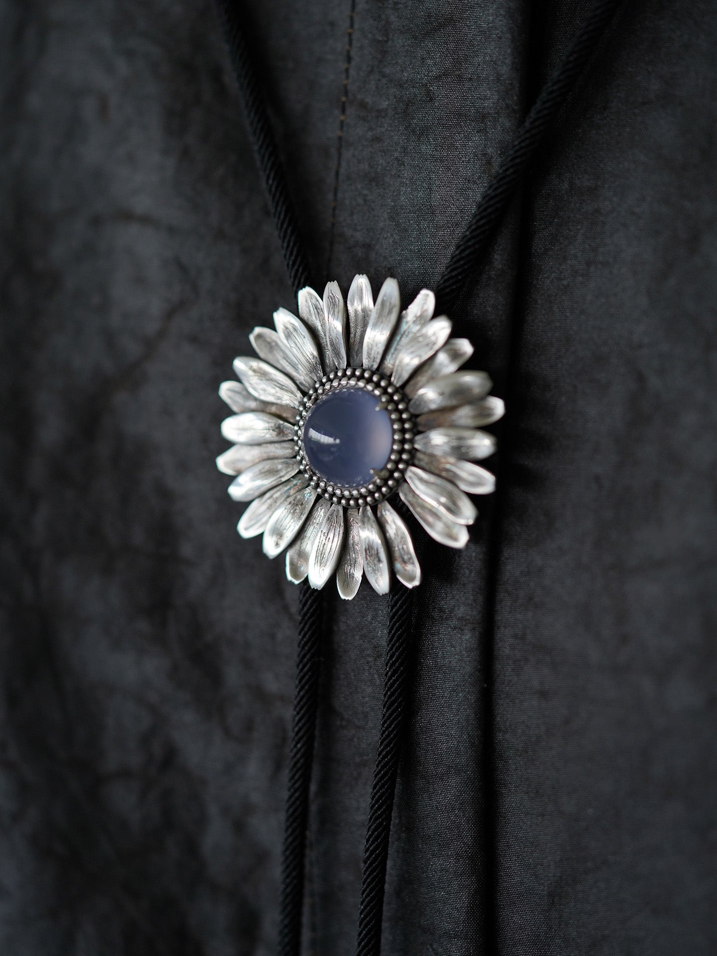 Artical Heart Daisy: Artisanal S999 Fine Silver Blue Agate Artifact Bolo Tie