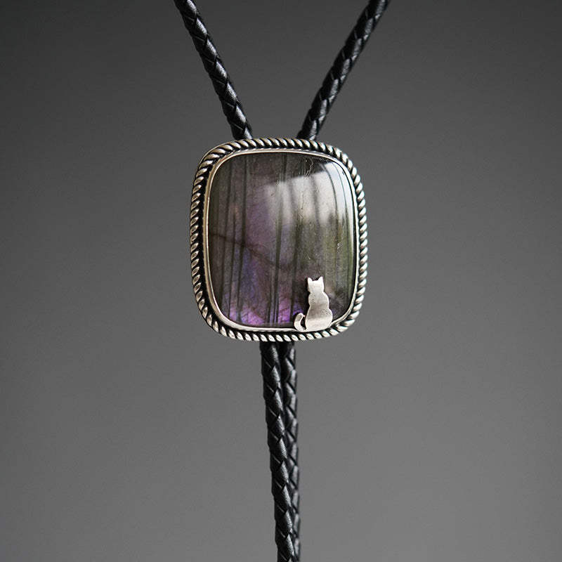 “The Window Gazer” Natural Labradorite and Silver Cat Bolo Tie
