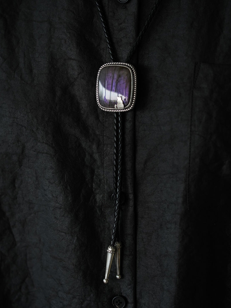 “The Window Gazer” Natural Labradorite and Silver Cat Bolo Tie